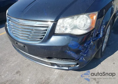 2013 Chrysler Town & Country Touring from USA, damaged, VIN 2C4RC1BG5DR743912